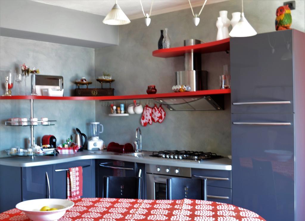 Tremezzina Appartamento Red & Grey Mezzegra Exterior foto